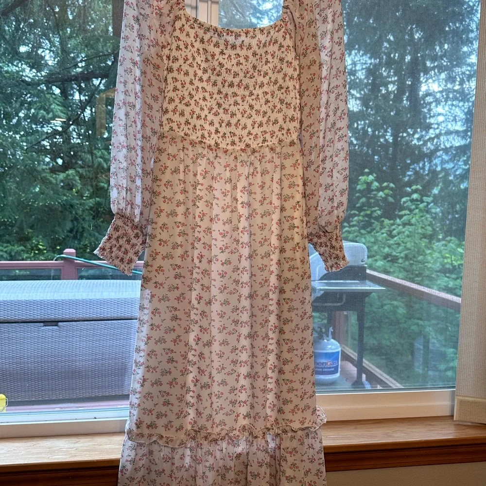 Floral Long Sleeve Dress - Picture 2 of 4